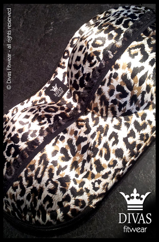 * Divas Fitwear Hard Back Bikini Carrier Case