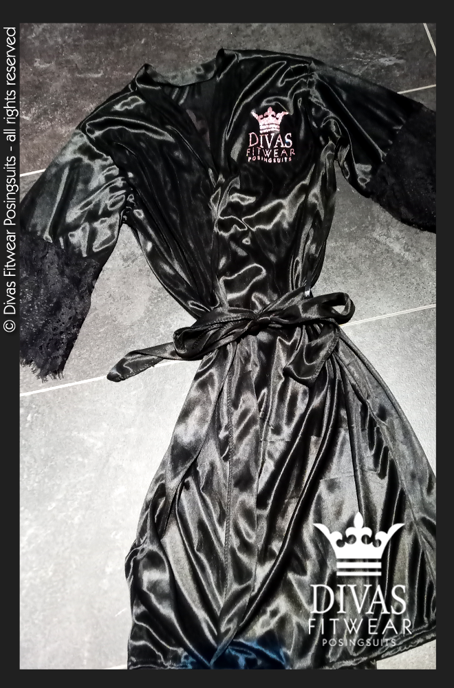 Divas Fitwear Satin Backstage Robe - Pink Glitter on Black